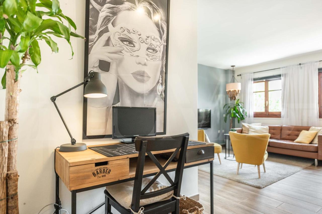 Spacious Apartment Next To Plaza De La Merced By Rems Malaga Exterior photo