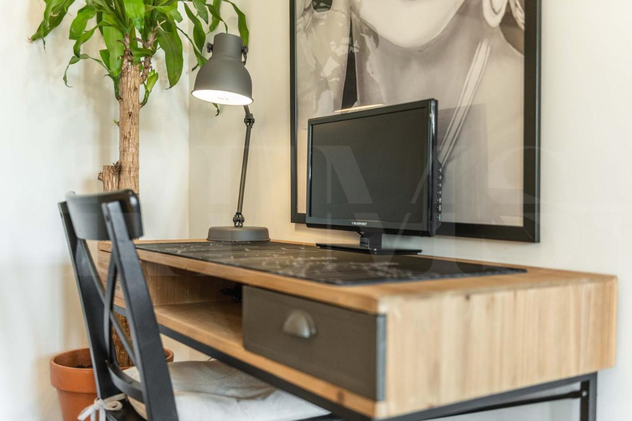 Spacious Apartment Next To Plaza De La Merced By Rems Malaga Exterior photo